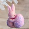 Osterhase im Ei Form handgemachte Himbeerenseife hellrosa