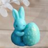 Osterhase im Ei Form handgemachte Himbeerenseife Hellblau
