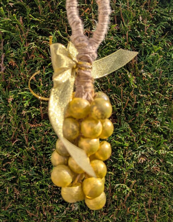 Rebe aus Seife handgearbeitet Weintrauben Rebe