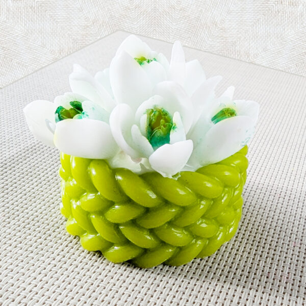 Handgemachte Duftseife Schneeglöckchen-Korb Himbeerenseife Geschenkidee