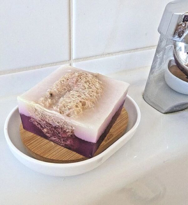 Handgemachte Himbeereseife mit Luffa , Vitamin E 150g