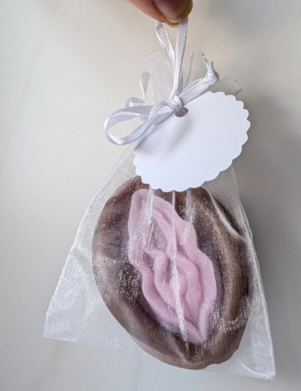 Vagina Vulva Form Himbeerenseife JGA Geschenkideen