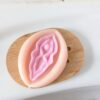 Vagina Vulva Form Himbeerenseife JGA Geschenkideen