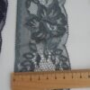 6a8478e9dbb46aeabbb70af21d7de5dd1b61e3305f9b6be4701b4.jpg Spitzenborte ca 68 mm breit Meterware Tüllspitze