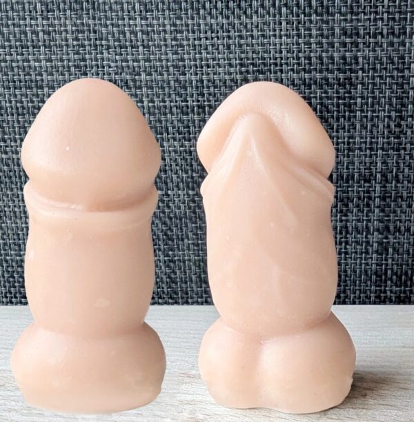 6a85d928cd9e2c93726071e16e7b64666afc4cdcac2cab36fbb7a.jpg Penis Mini Form Handgemachte Himbeereseife Geschenkideen JGA